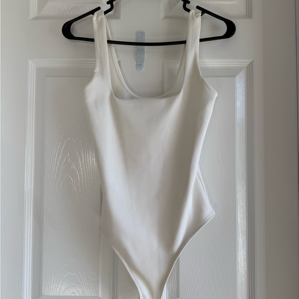Good American White Body Suit